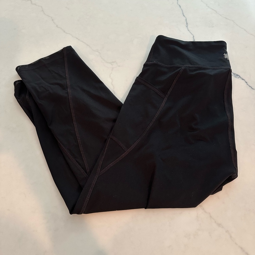 Tek Gear Capri Leggings - Medium